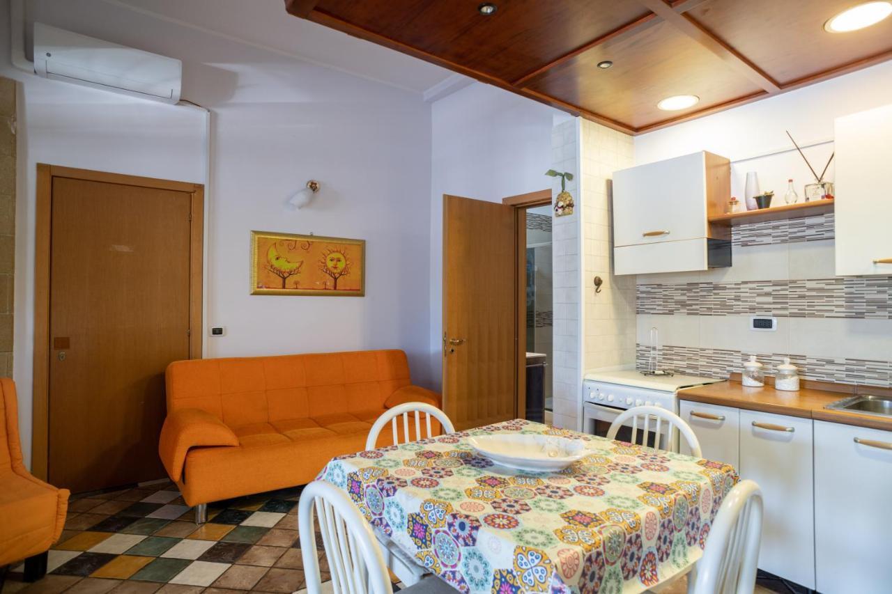 La Casa Di Luca - By Host4U Apartman Pulsano Kültér fotó