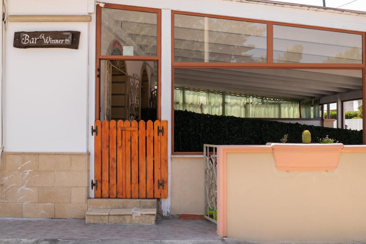 La Casa Di Luca - By Host4U Apartman Pulsano Kültér fotó