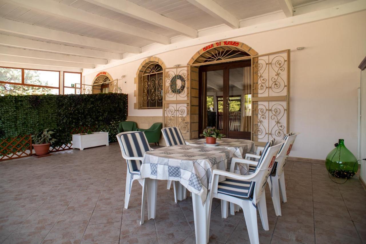 La Casa Di Luca - By Host4U Apartman Pulsano Kültér fotó