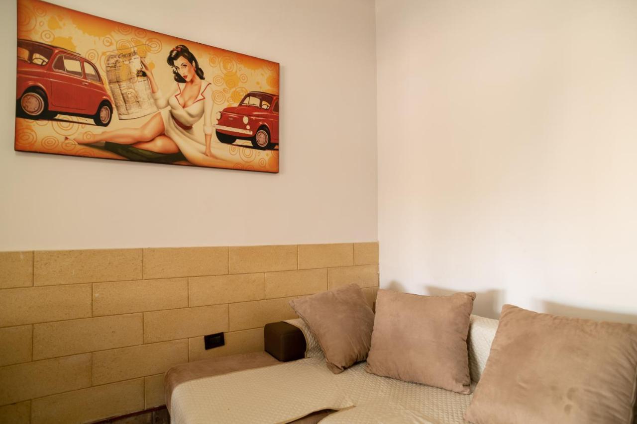 La Casa Di Luca - By Host4U Apartman Pulsano Kültér fotó