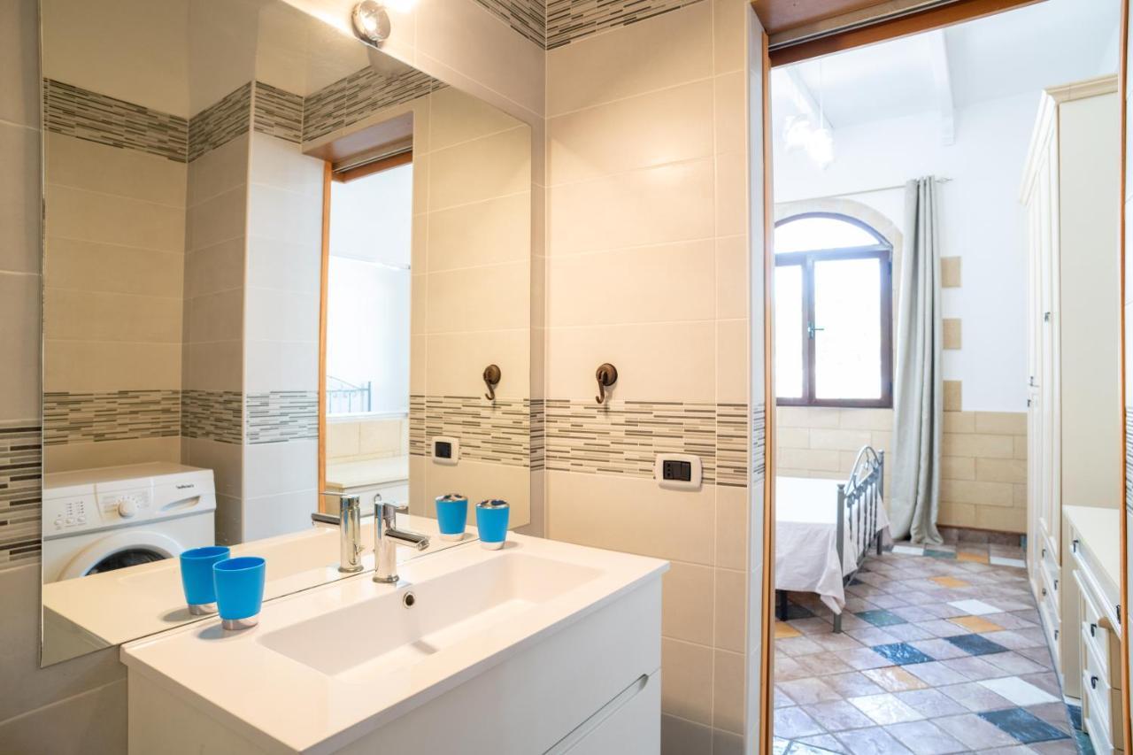 La Casa Di Luca - By Host4U Apartman Pulsano Kültér fotó