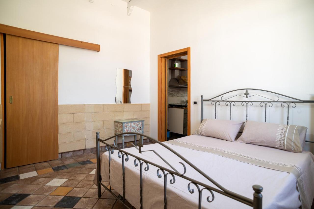 La Casa Di Luca - By Host4U Apartman Pulsano Kültér fotó